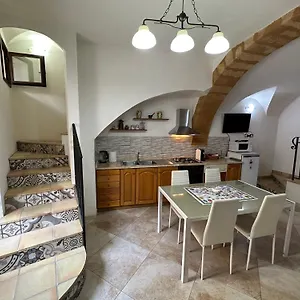  Holiday home Casa Ingoglia
